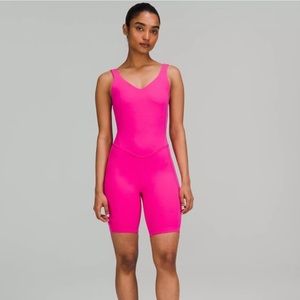 Lululemon Sonic Pink align bodysuit in size 6